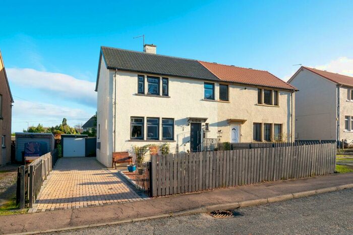 3 Bedroom Semi-Detached House For Sale In Southfield, Falkland, KY15