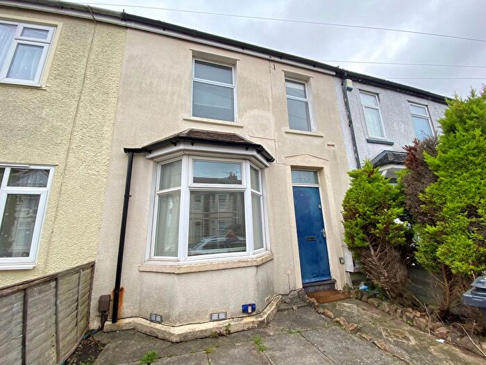 4 Bedroom Property To Rent In Russell Road, Fishponds, Bristol, BS16