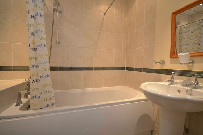 4 Bedroom Terraced House To Rent In Thackeray, Bristol, BS7