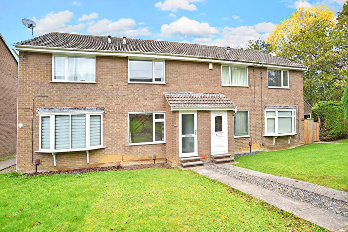 2 Bedroom Terraced House For Sale In Lincoln Grove, Harrogate, HG3