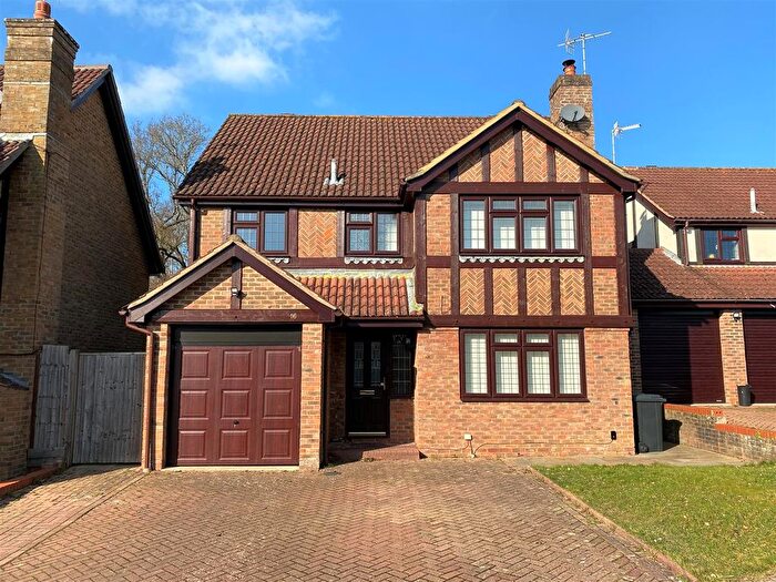 4 Bedroom Detached House To Rent In Oakfield Way, Bexhill-On-Sea, TN39