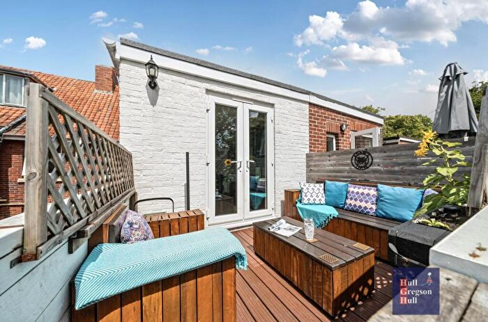 2 Bedroom Maisonette For Sale In Kings Road West, Swanage, BH19