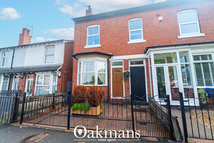 3 Bedroom End Of Terrace House For Sale In New Road, Birmingham, B45