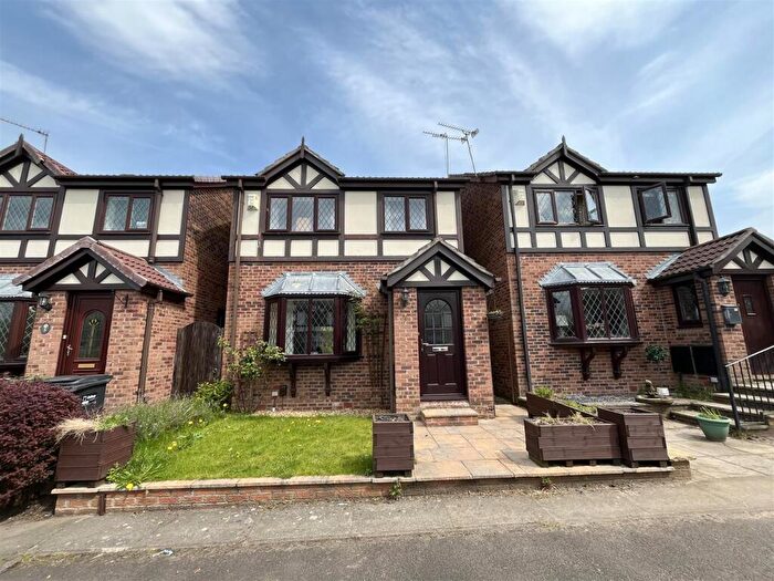 3 Bedroom Detached House To Rent In Ploughmans Way, Macclesfield, SK10