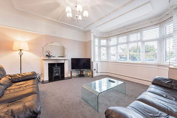 5 Bedroom House For Sale In Purley Avenue, Cricklewood, London, NW2