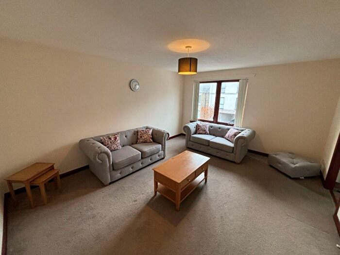 2 Bedroom Flat To Rent In Bloomfield Court, City Centre, Aberdeen, AB10