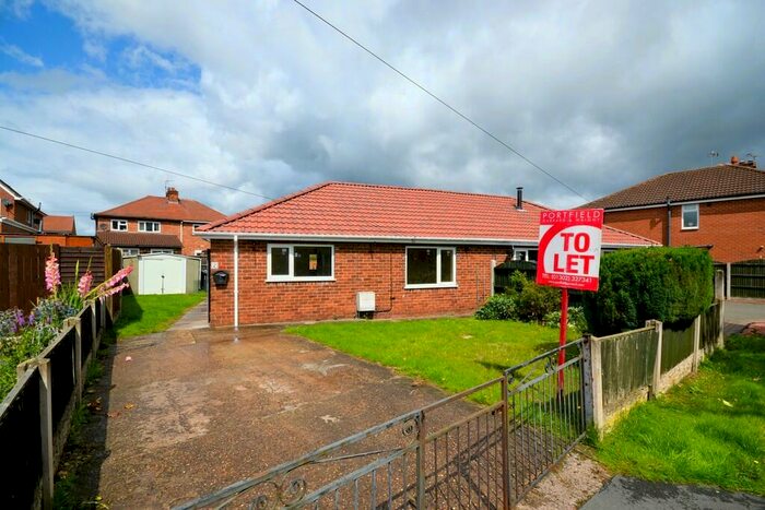 2 Bedroom Semi-Detached Bungalow To Rent In Pinfold Place, Tickhill, DN11