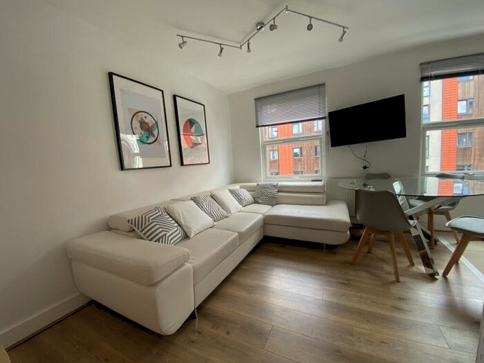 1 Bedroom Apartment To Rent In Caledonian Road, Islington, London, N7