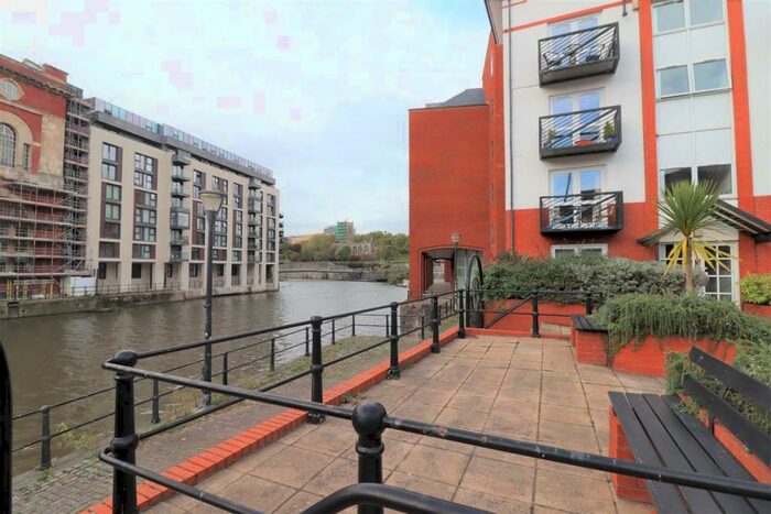 1 Bedroom Apartment To Rent In Ferrymans Court, Queen Street, Bristol, BS2