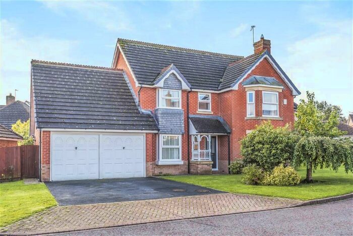 6 Bedroom Detached House To Rent In Long Crag View, Harrogate, HG3