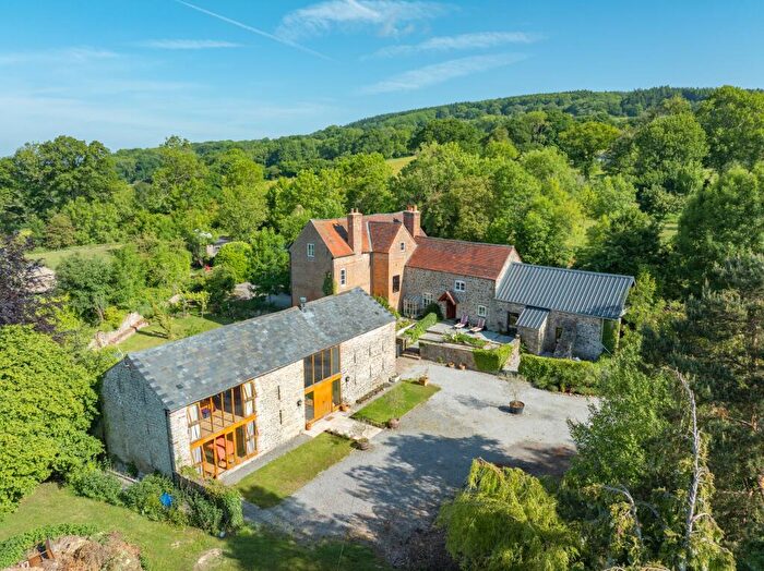 7 Bedroom Detached House For Sale In Gloucester Road, Longhope, GL17