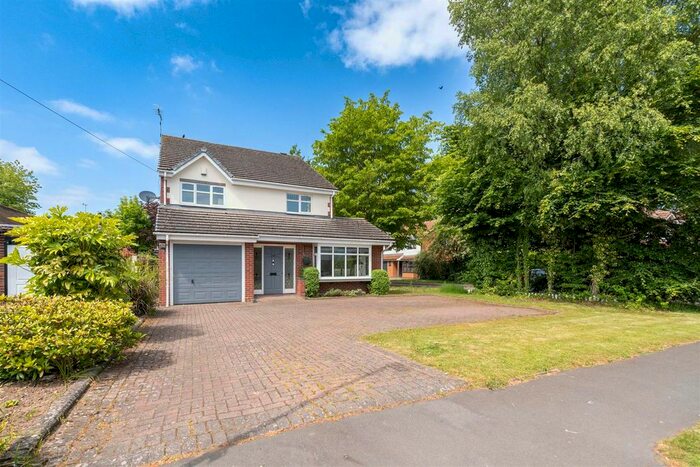 4 Bedroom Detached House For Sale In Mill Lane, Dorridge, Solihull, B93
