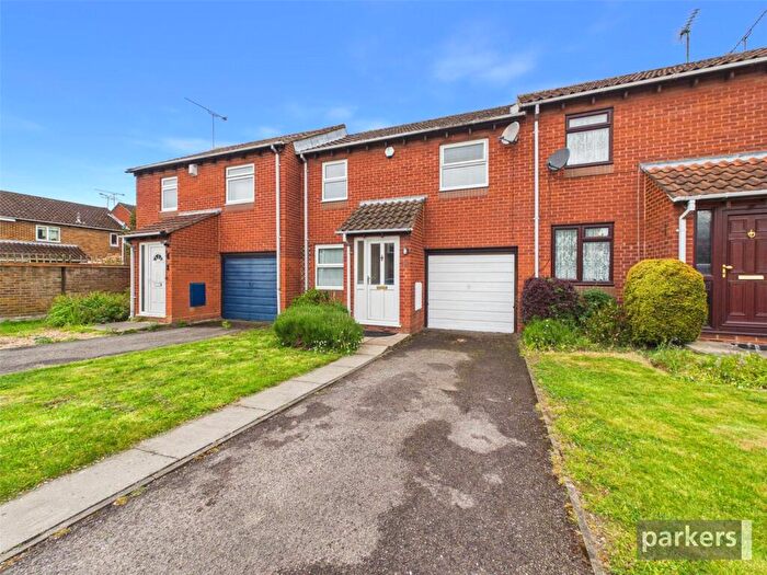 2 Bedroom Terraced House For Sale In Chilcombe Way, Lower Earley, Reading, Berkshire, RG6