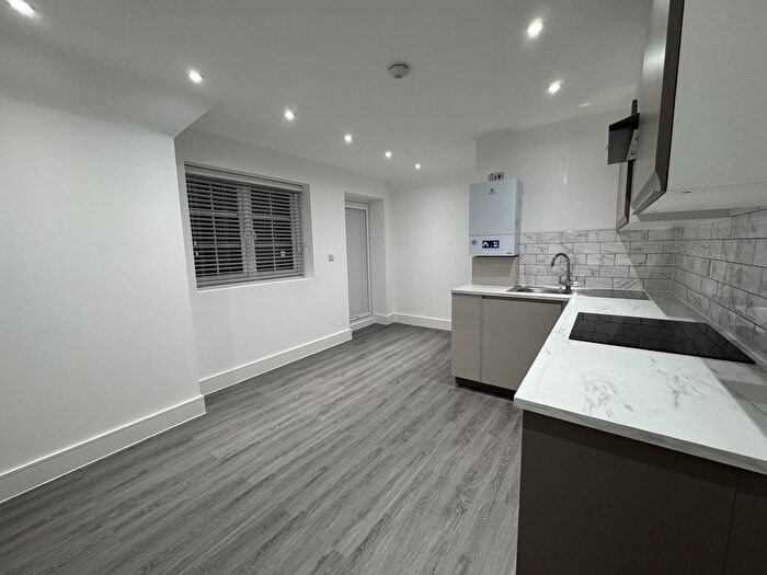 2 Bedroom Flat To Rent In Broomfield Road, Chelmsford, CM1