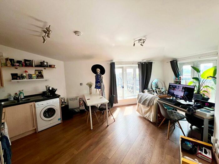 1 Bedroom Apartment To Rent In Weekday Cross Building, Pilcher Gate, Nottingham, Nottinghamshire, NG1