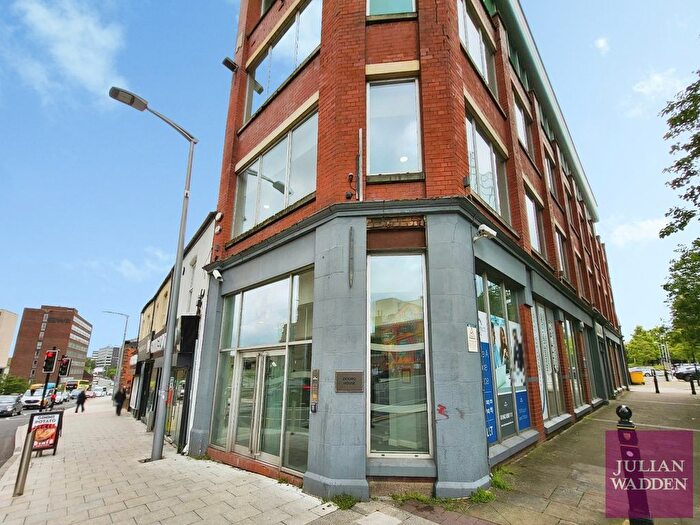 1 Bedroom Flat For Sale In Wellington Road South, Stockport, SK4