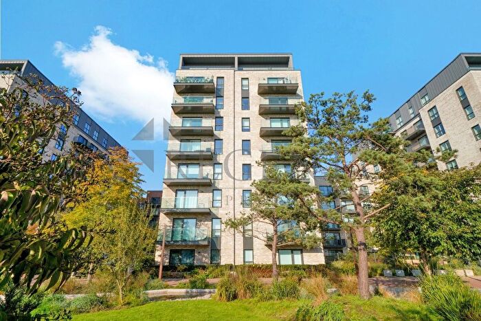 Studio For Sale In Arber House, Greenleaf Walk, UB1