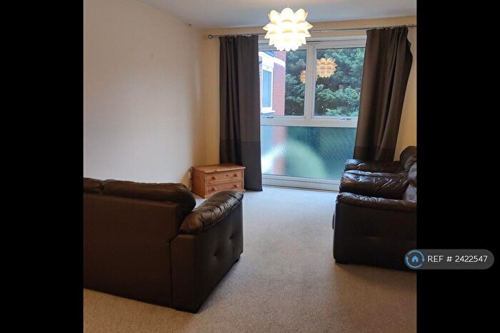2 Bedroom Flat To Rent In Hagley Road, Birmingham, B16