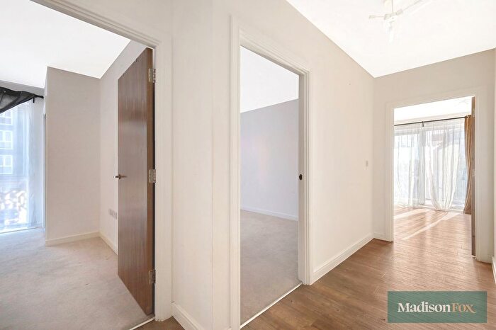 2 Bedroom Flat For Sale In Handley Page Road, Barking, IG11