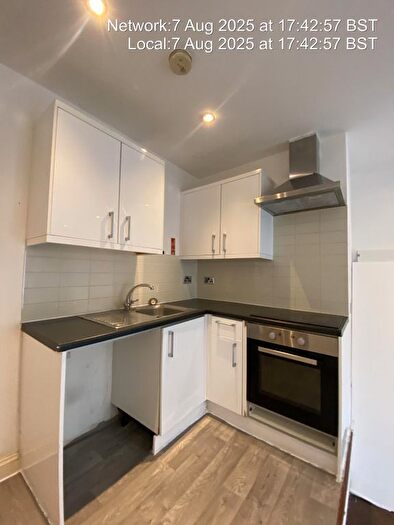 1 Bedroom Flat To Rent In New Malden, KT3