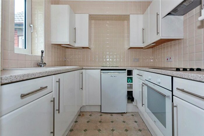 2 Bedroom Flat For Sale In Grange Road, Solihull, West Midlands, B91