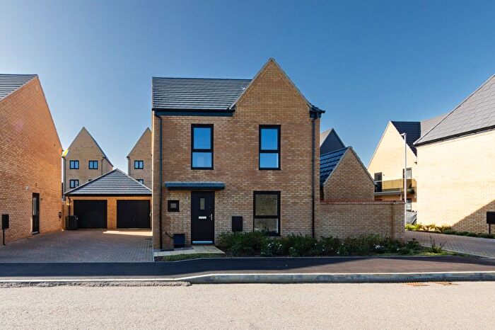 4 Bedroom Detached House For Sale In Royce Street, So Resi Sheepfold, CB23