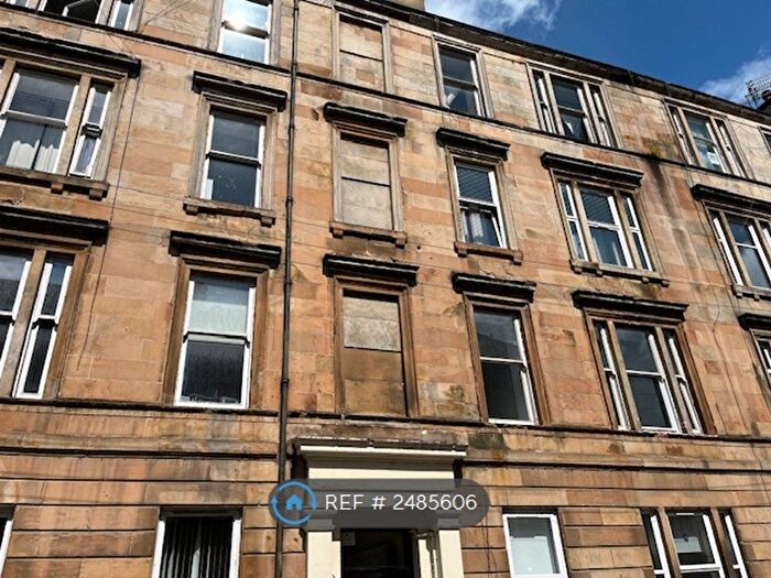 3 Bedroom Flat To Rent In Willowbank Crescent, Glasgow, G3