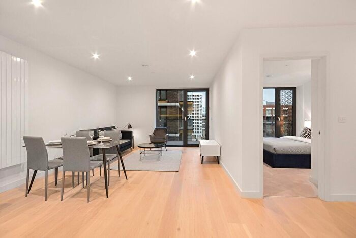 1 Bedroom Apartment To Rent In John Cabot House, Clipper Street, E16