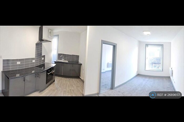 1 Bedroom Flat To Rent In Schofield Street, Waterfoot, Rossendale, BB4