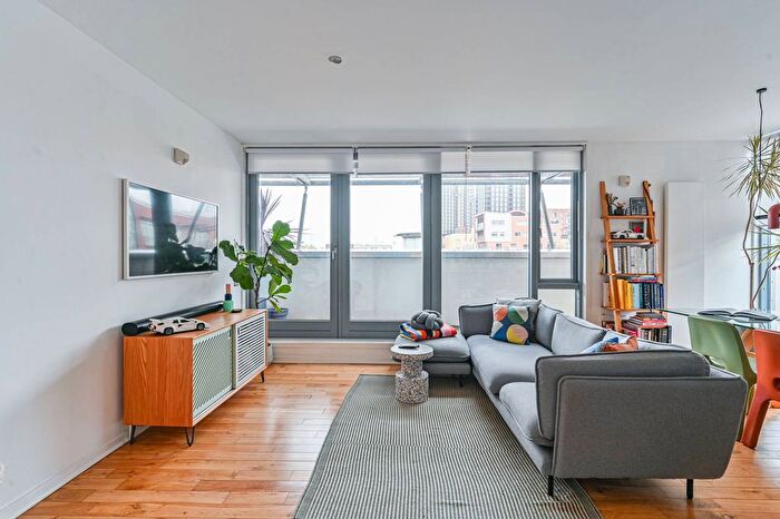 2 Bedroom Flat For Sale In Schoolbank Road, Greenwich, London, SE10