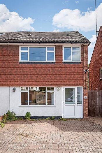3 Bedroom Property To Rent In Purley Vale, Purley, CR8