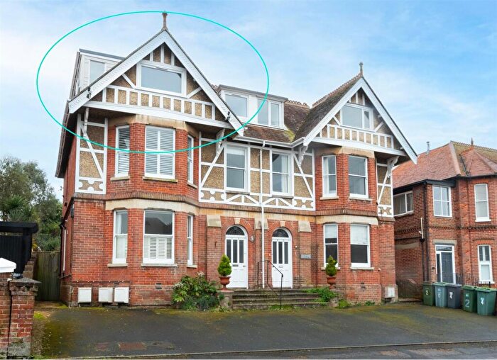 2 Bedroom Flat For Sale In Seaview, Isle Of Wight, PO34