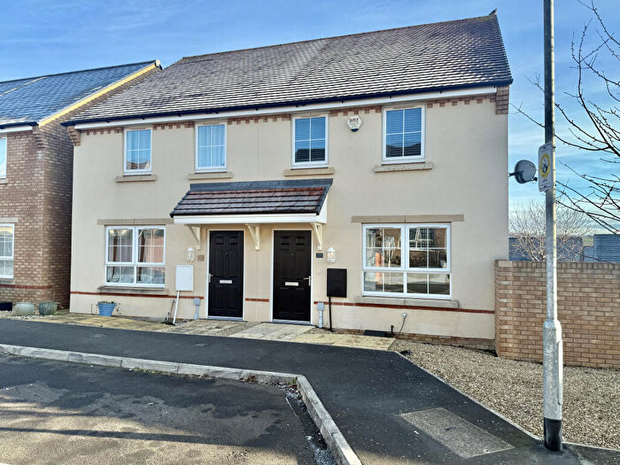 3 Bedroom Semi Detached House For Sale In Great Mead, Yeovil, Somerset, BA21