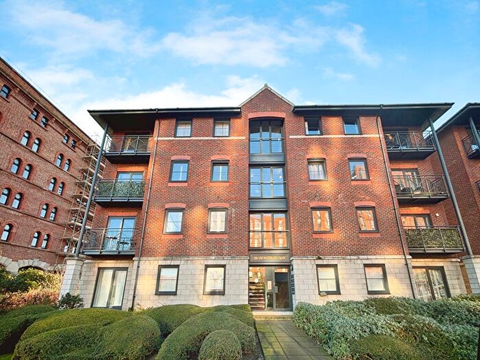 2 Bedroom Flat For Sale In Waterloo Road, Liverpool, L3