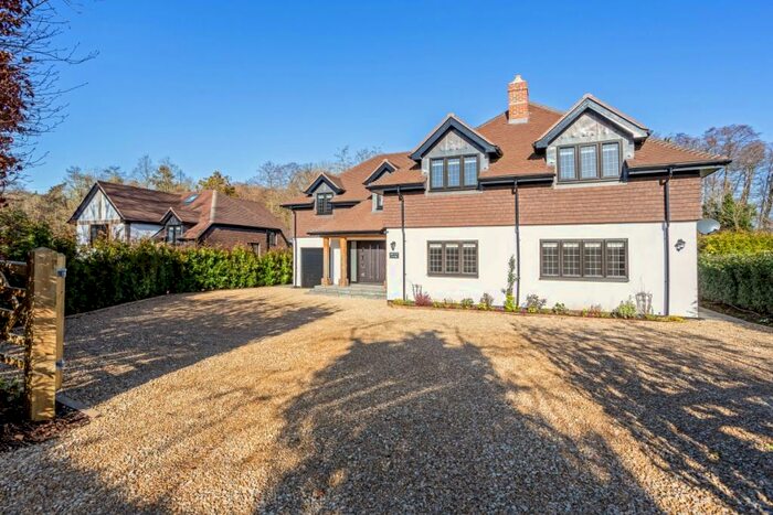 5 Bedroom Detached House To Rent In Mill Lane Bramley, GU5