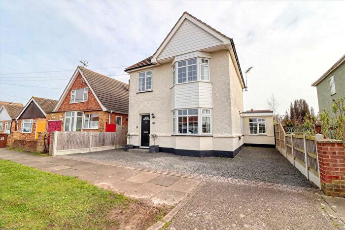 4 Bedroom Detached House For Sale In Preston Road, Holland On Sea, CO15