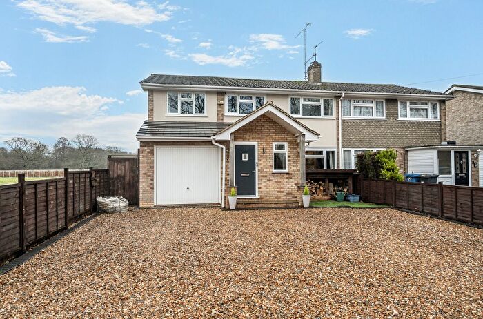 5 Bedroom Semi-Detached House For Sale In Darby Green Lane, Blackwater, Camberley, GU17