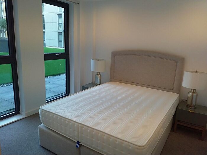 1 Bedroom Flat For Sale In Communication Row, Birmingham, West Midlands, B15