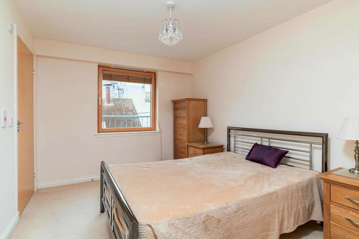 2 Bedroom Flat To Rent In Charlotte Street, Mid Floor, AB25
