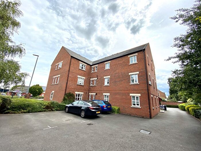2 Bedroom Flat To Rent In Massingham Park, Taunton, TA2