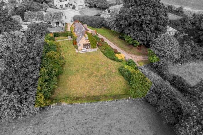 3 Bedroom Detached House For Sale In Homestallend House, Todenham, GL56