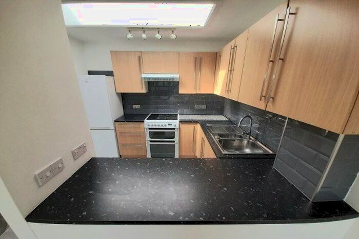 1 Bedroom Property To Rent In Old Groveway, Milton Keynes, MK6