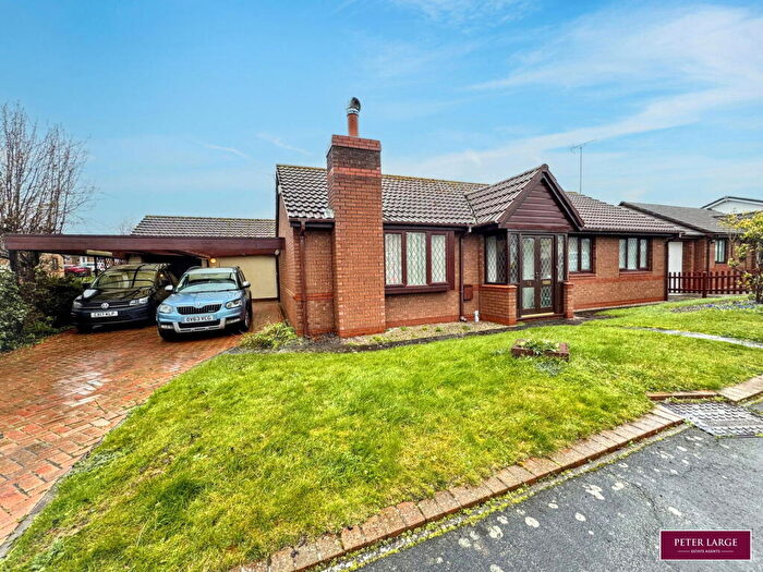 3 Bedroom Detached Bungalow For Sale In Kerfoot Avenue, Rhuddlan, Denbighshire, LL18