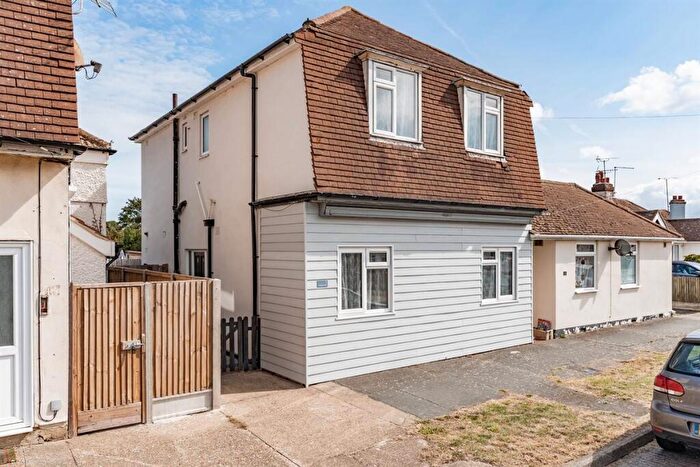 3 Bedroom Semi-Detached House For Sale In Goodwin Avenue, Swalecliffe, Whitstable, CT5