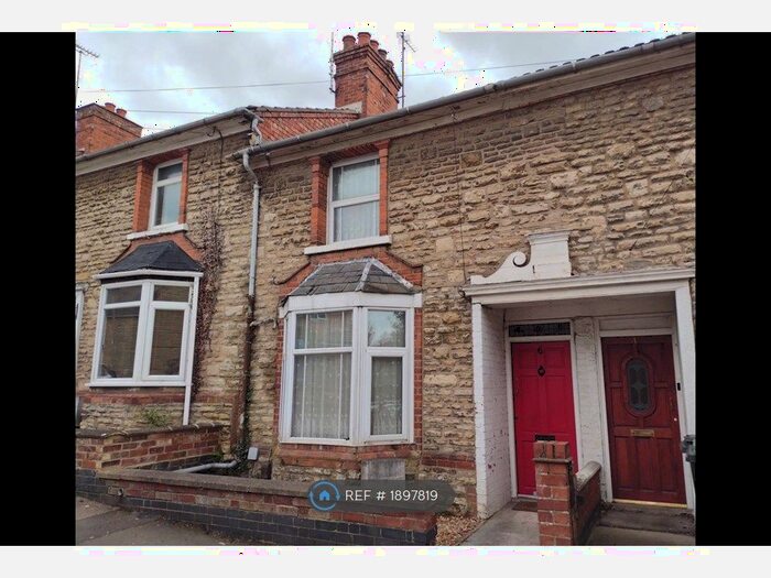 3 Bedroom Terraced House To Rent In Harborough Road, Rushden, NN10