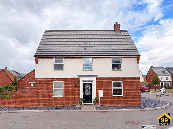 4 Bedroom Detached House For Sale In Sorrel Way, Aylesbury, Buckinghamshire, HP22