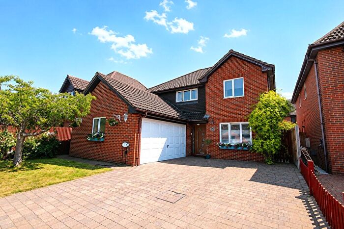 4 Bedroom Detached House For Sale In Highfields, Westoning, Bedfordshire, MK45