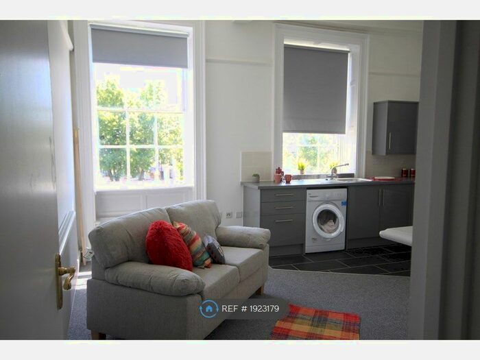 1 Bedroom Flat To Rent In The Whitehouse, Cannock, WS11