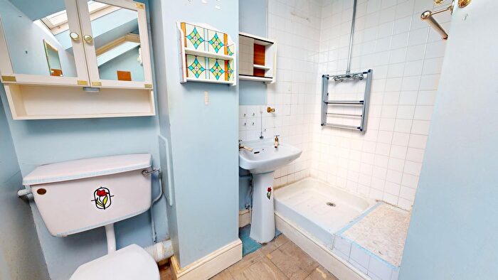 1 Bedroom Flat For Sale In Colberg Place, London, N16