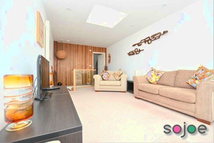 3 Bedroom House To Rent In Lake View Road, Lowestoft, NR33